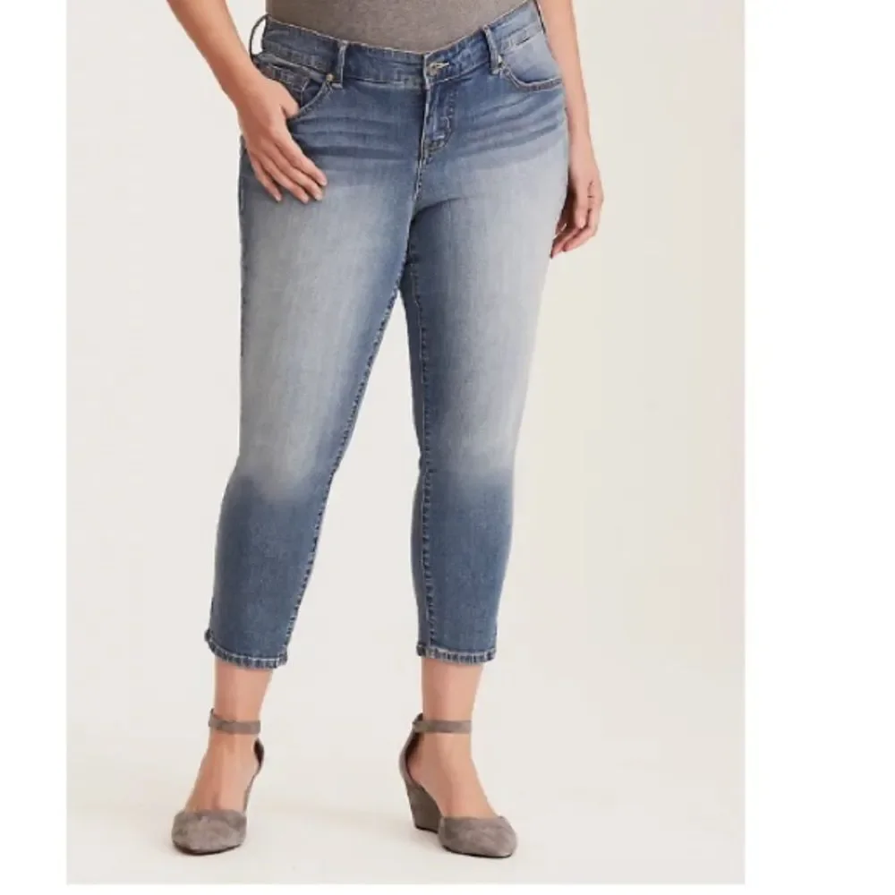 Torrid Distressed Ankle Skinny Jean Light Wash 18 - Picture 13 of 13